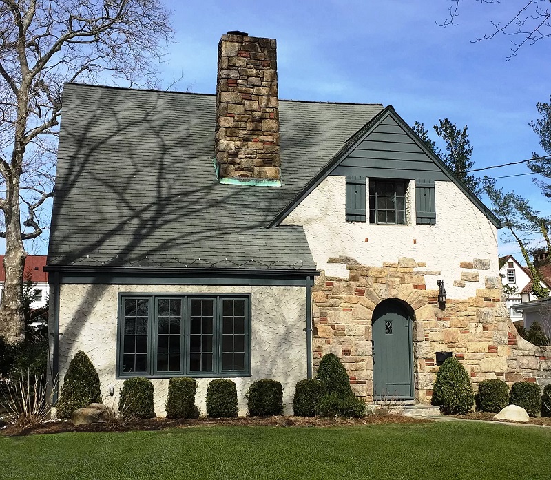 This classic Scarsdale home needed a window replacement 